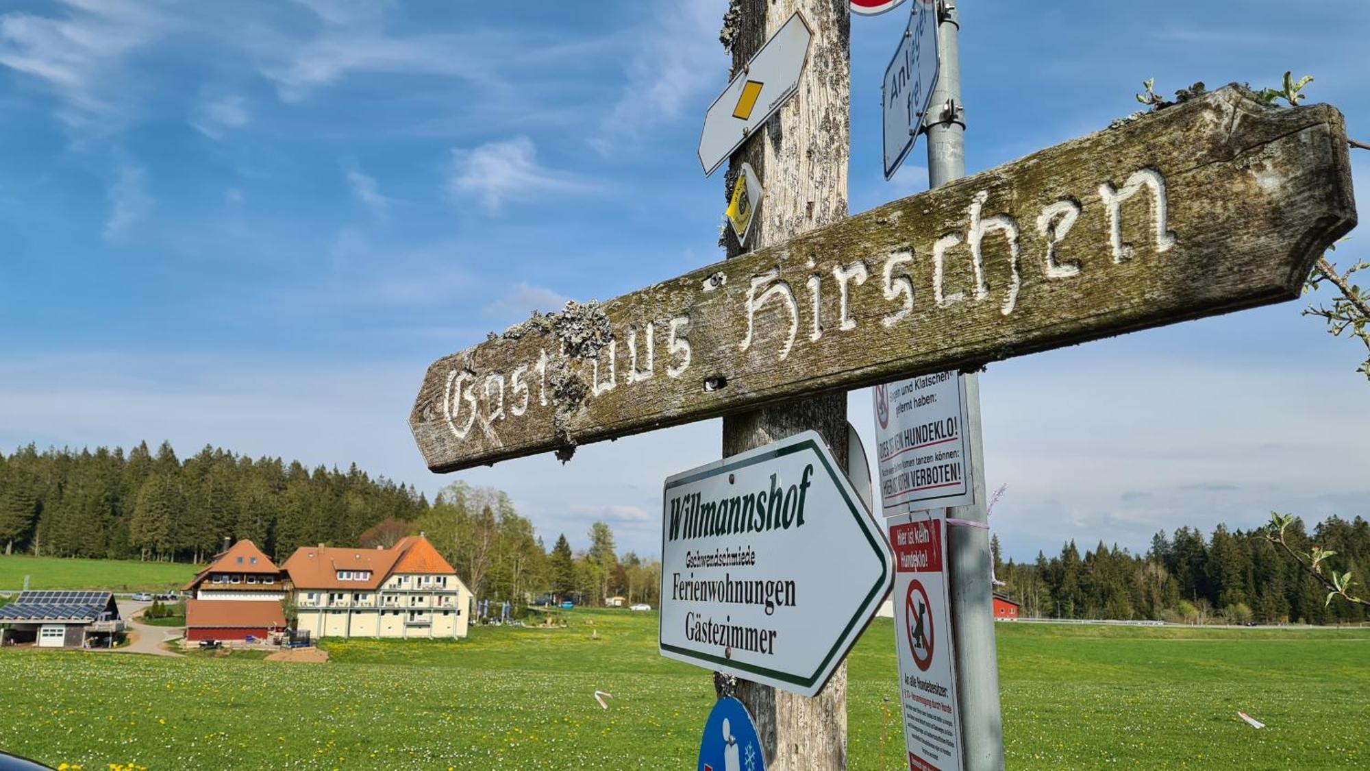 Gasthaus Zum Hirschen 푸르트완겐 외부 사진